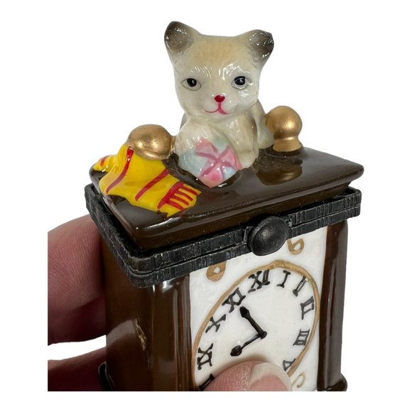 Porcelain Cat Clock Box - Picture 6 of 6